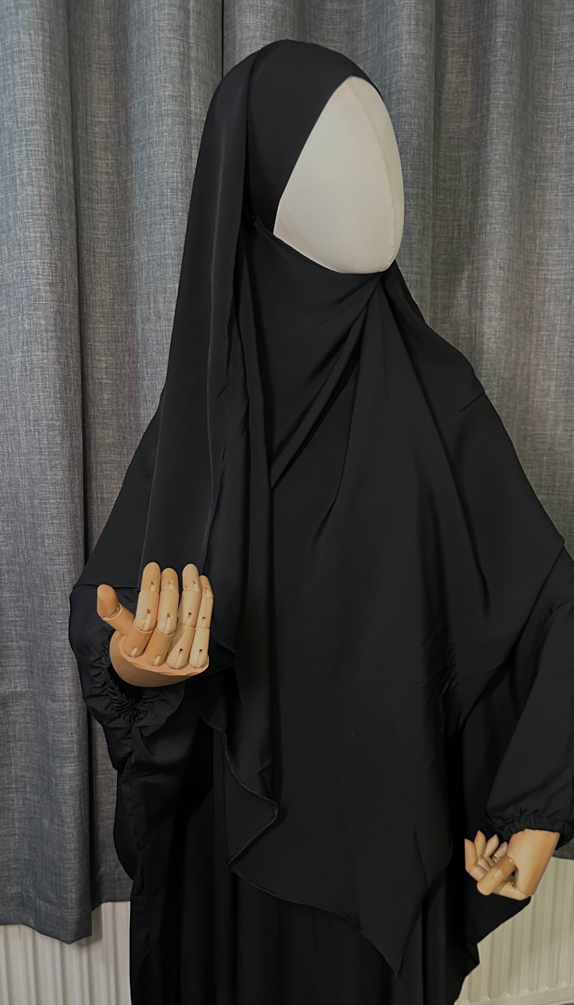 The Mumināt Khimar